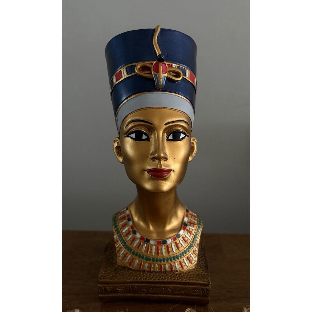 Vintage Nefertiti Bust Egyptian Queen Statue Figurine Resin Decor 10”